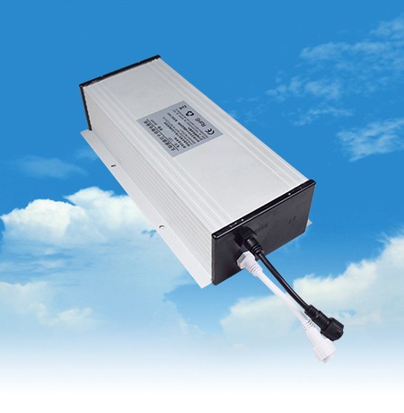 太陽(yáng)能路燈鋰電池